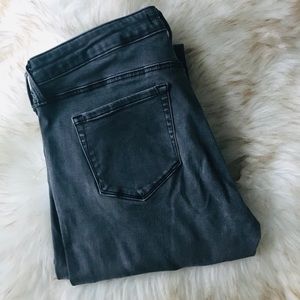 32” inseam grey UNIQLO JAPAN mid rise skinny jean